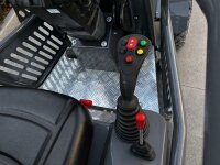 Valtor Hoflader RL80E mit Euro Schnellwechsler