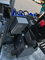 Valtor Hoflader RL80E mit Euro Schnellwechsler